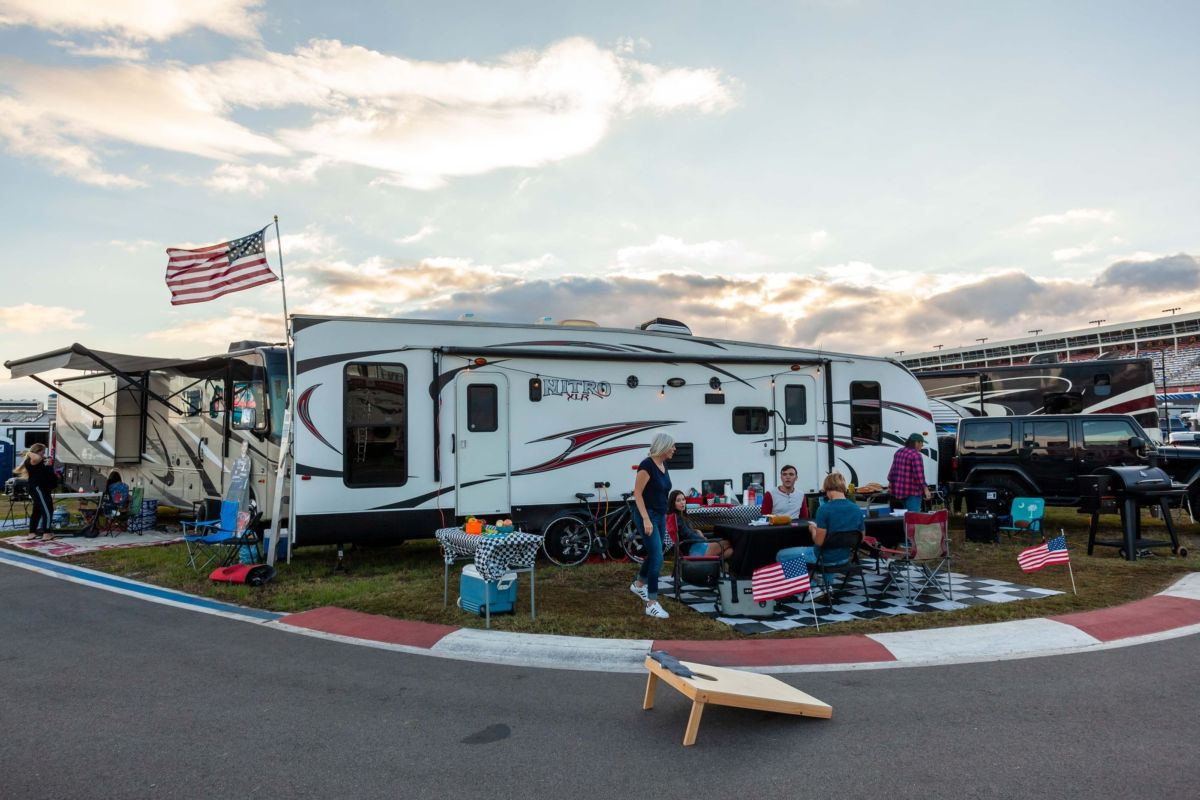 , Déménagement: Les meilleurs terrains de camping et aires de camping-car près de Sainte-Anne, Caroline du Nord